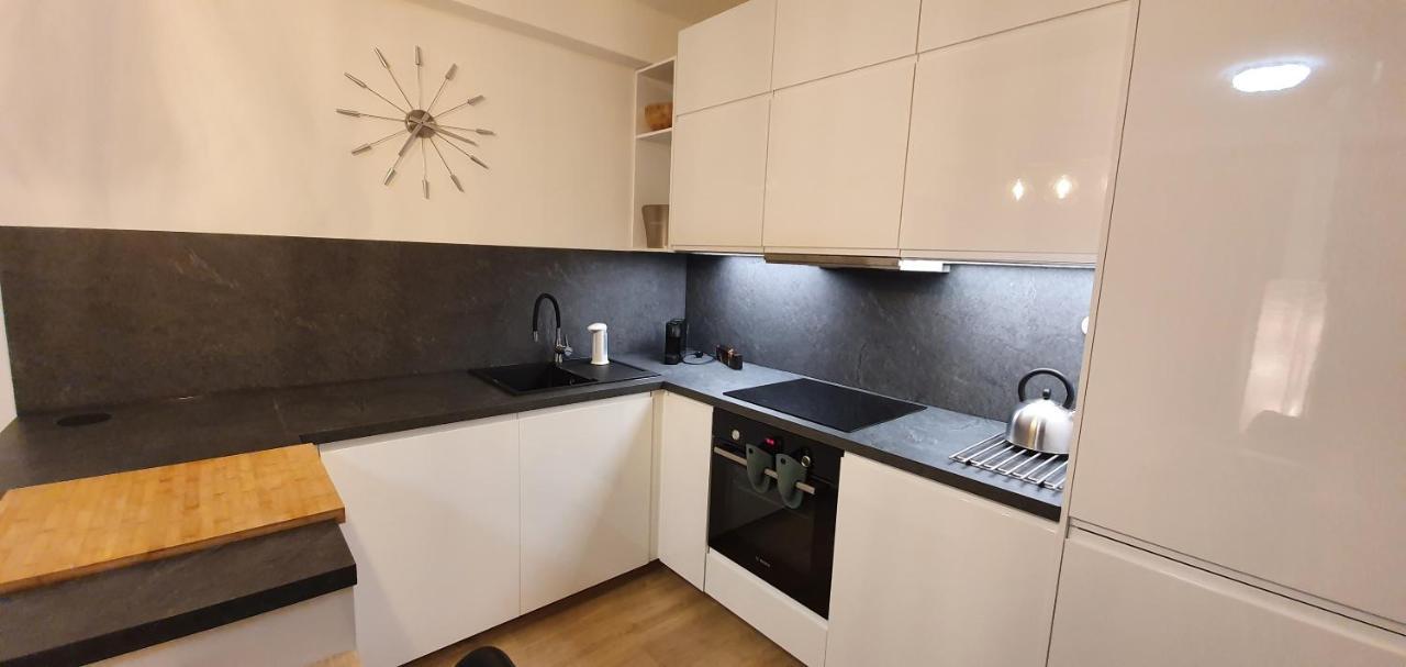 Apartman Nerudovka D 104, Finska Sauna, Garazove Stani Loucna pod Klinovcem Luaran gambar